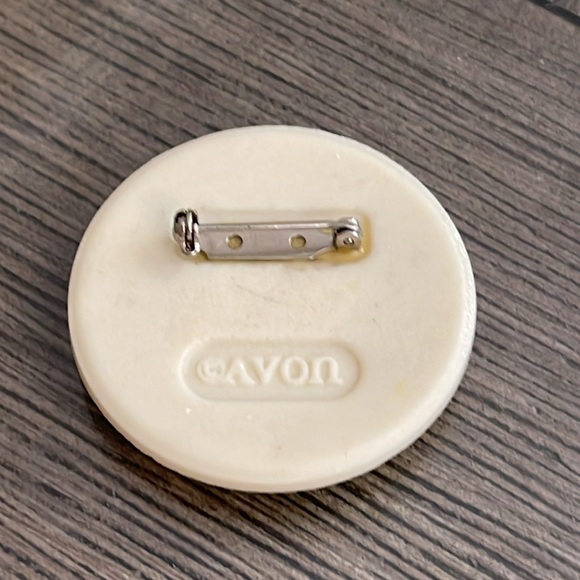 Vintage Avon 1984 Spring Bouquet Flower Pin Brooch - Picture 5 of 14